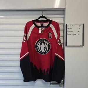 Marvel Spider-Man City Skyline Hockey Jersey Large NWT (F3)